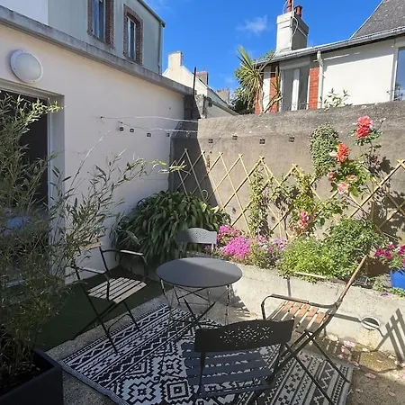 Chez Ketty Granville